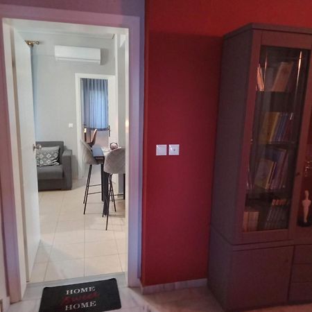 شقة Χαίρε, Ξεΐνε, Παρ' Αμμι Φιλησεαι Tríkala المظهر الخارجي الصورة